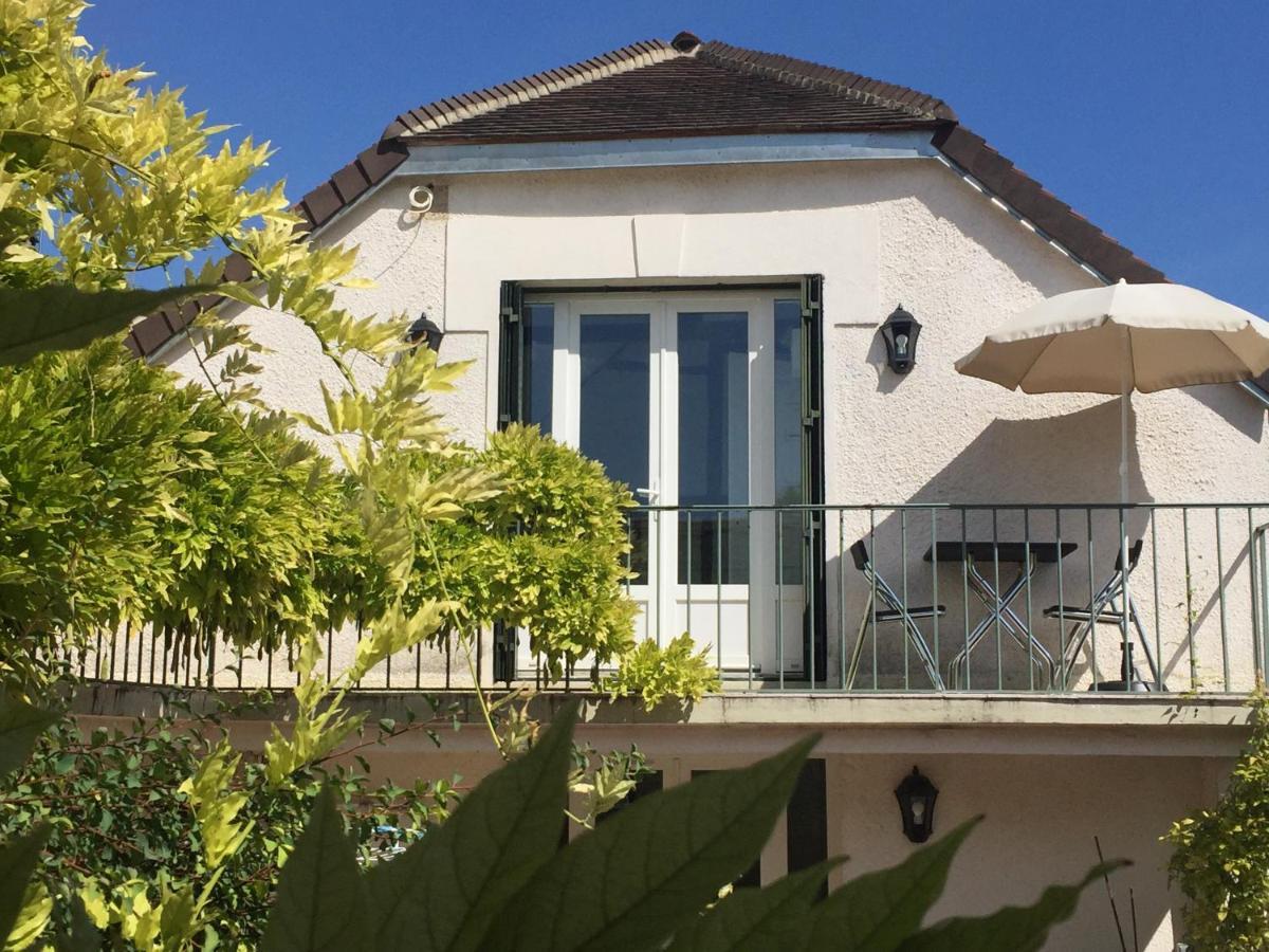 Les Gites Du Clos Saint-Martin Maule Exterior photo